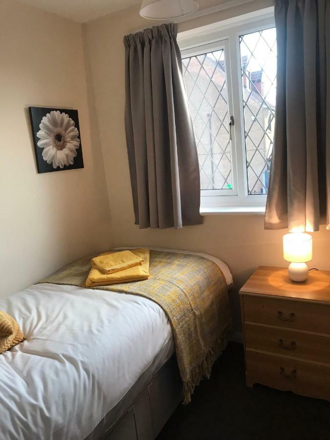 Hinckley Home Sleeps 5 Complete House レスター エクステリア 写真