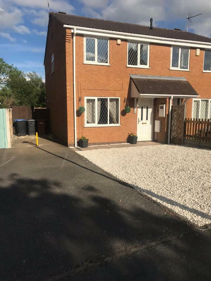 Hinckley Home Sleeps 5 Complete House レスター エクステリア 写真